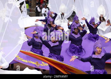 Platinum Jubliee Pageant, célébrant 70 ans de service de la Reine avec l'armée du Royaume-Uni et des artistes de tout le règne de sa Majesté le long du Mall Banque D'Images