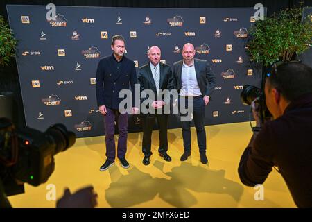 Le nouveau PDG d'Anderlecht, Sports Jesper Fredberg, le président d'Anderlecht, Wouter Vandenhaute, et l'entraîneur-chef d'Anderlecht, Brian Riemer, ont été photographiés lors de la 69 e édition masculine de la cérémonie de remise du prix de la chaussure Goldens et de la 7 e édition féminine. La Golden Shoe , Gouden Schoen , Soulier Dor est un prix pour le meilleur joueur de football du championnat belge Jupiler Pro League en 2022. Le prix féminin est pour le meilleur joueur belge de 2022. Le mercredi 25 janvier 2023 à Anvers , BELGIQUE . PHOTO SPORTPIX | David Catry Banque D'Images