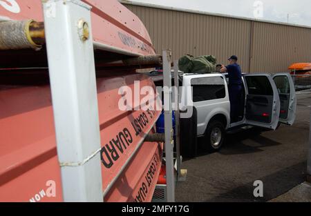 Équipes d'intervention en cas de catastrophe (DART) - Bureau de la sécurité maritime, rue Louis - 26-HK-119-49. Ouragan Katrina Banque D'Images