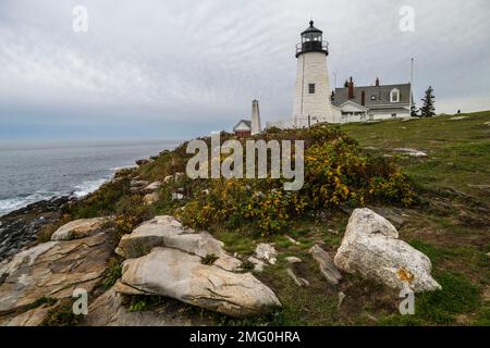 Le phare de Pemaquid point a été commandé par le président John Quincy Adams en 1827 à Bristol Maine Banque D'Images