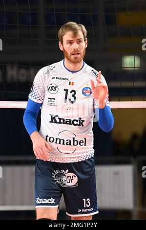 Civitanova Marche, Italie. 25th janvier 2023. Sander Depovera #13 (Knack Roeselare) pendant Cucine Lube Civitanova vs Knack Roeselare, match de volleyball de la Ligue des champions du CEV à Civitanova Marche, Italie, 25 janvier 2023 Credit: Independent photo Agency/Alay Live News Banque D'Images