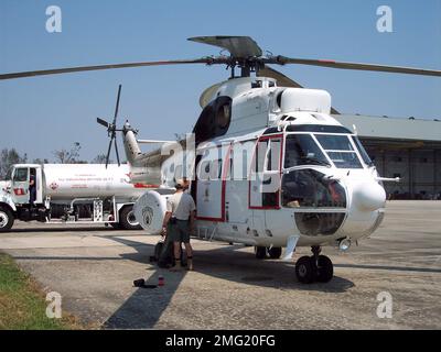 Aéronefs - divers - 26-HK-56-6. Hélicoptère Blackwater sur ramp2. Ouragan Katrina Banque D'Images