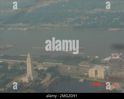 Équipe d'intervention en ingénierie de récupération - opérations diverses - 26-HK-357-19. Ouragan Katrina Banque D'Images