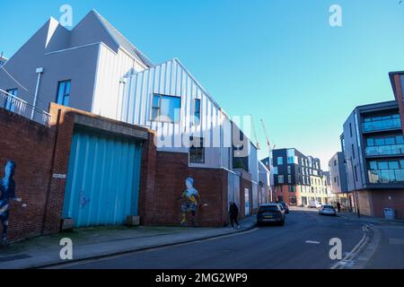 Vues sur l'île Kelham à Sheffield au fur et à mesure que de nouvelles ouvertures d'affaires et des terrains résidentiels sont construits Banque D'Images