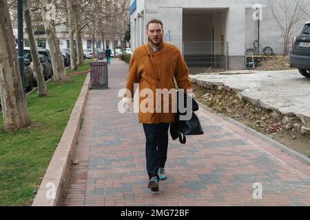 Bucarest, Roumanie - 25 janvier 2023: Eugen Vidineac, l'avocat d'Andrew Tate et de son frère Tristan sont arrivés à la Direction pour enquête Banque D'Images