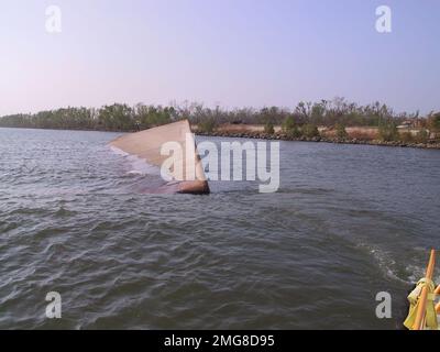 Équipe d'intervention en ingénierie de récupération - opérations diverses - 26-HK-357-5. Ouragan Katrina Banque D'Images