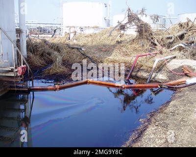Pollution - ESU St. Louis Response - Dynegy - 26-HK-238-68. Ouragan Katrina Banque D'Images