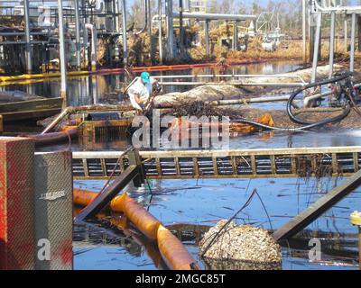 Pollution - ESU St. Louis Response - Dynegy - 26-HK-240-35. Ouragan Katrina Banque D'Images