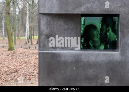 Berlin, Allemagne. 25th janvier 2023. Le mémorial pour les homosexuels persécutés sous le national-socialisme dans le Tiergarten. Credit: Jens Kalaene/dpa/Alamy Live News Banque D'Images