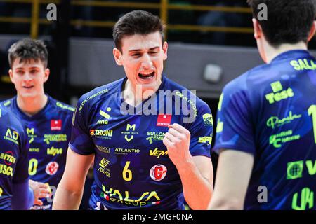 Modène, Italie. 25th janvier 2023. Giovanni Sanguinetti (Valsa Group Modène) pendant Valsa Group Modène vs SVG Lunebourg, Volleyball coupe CEV hommes à Modène, Italie, 25 janvier 2023 crédit: Agence photo indépendante/Alamy Live News Banque D'Images