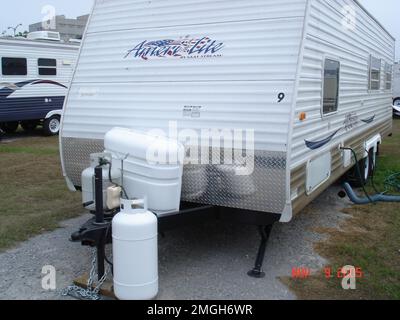 Commandements de l'entretien et de la logistique Atlantique - équipe d'inventaire des biens - Alger - 26-HK-177-38. Ouragan Katrina Banque D'Images