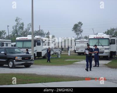 Commandements de l'entretien et de la logistique Atlantique - équipe d'inventaire des biens - Alger - 26-HK-177-42. Ouragan Katrina Banque D'Images