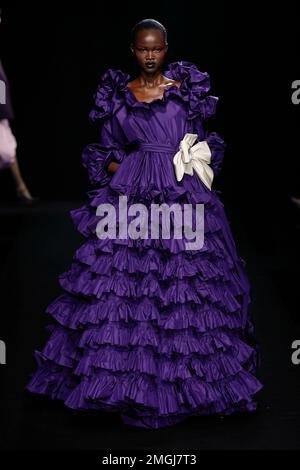 Paris, France. 25th janvier 2023. VALENTINO haute Couture piste printemps-été 2023 durant la semaine de la haute Couture du 2023 janvier - Paris, France 25/01/2023 crédit: dpa/Alay Live News Banque D'Images