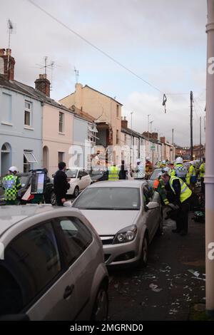 Une explosion de gaz soupçonnée dans Rosehill Street Cheltenham UK - Mai 2012. Banque D'Images