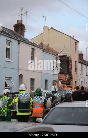 Une explosion de gaz soupçonnée dans Rosehill Street Cheltenham UK - Mai 2012. Banque D'Images