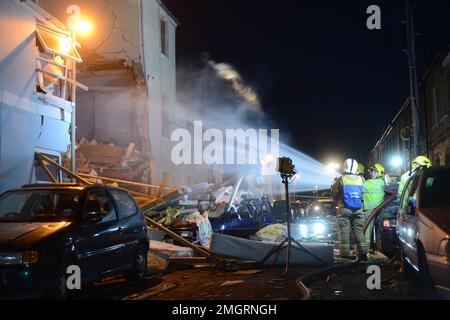 Une explosion de gaz soupçonnée dans Rosehill Street Cheltenham UK - Mai 2012. Banque D'Images