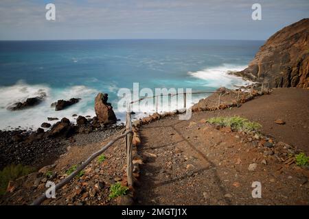 Playa del Trigo (plage del Trigo) près d'Alojera, la Gomera, îles Canaries, Espagne. Un sentier de randonnée au départ d'Alojera mène à cette plage. Banque D'Images