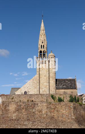 Eglise de Saint Michele, Saint-Michel-en-Greve, Bretagne, France Banque D'Images