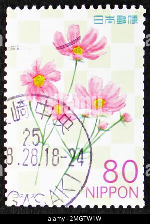 MOSCOU, RUSSIE - 25 DÉCEMBRE 2022: Timbre-poste imprimé au Japon montre Cosmos, fleurs saisonnières: Série 1, vers 2011 Banque D'Images