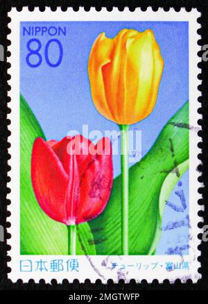 MOSCOU, RUSSIE - 25 DÉCEMBRE 2022 : le timbre-poste imprimé au Japon montre Tulips, timbres de la préfecture - série Toyama, vers 2000 Banque D'Images