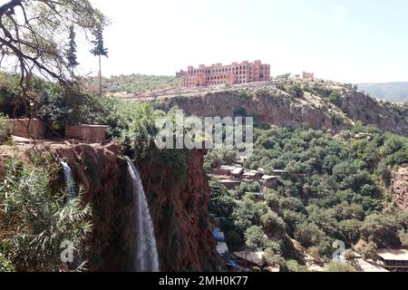 Magnifiques chutes d'Ouzoud au Maroc Banque D'Images