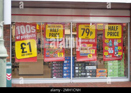 Egham, Surrey, Royaume-Uni. 26th janvier 2023. Le magasin Iceland à Egham High Street. L'Islande continue de vendre une gamme de produits alimentaires pour £1 alors que la crise du coût de la vie se poursuit. Crédit : Maureen McLean/Alay Live News Banque D'Images