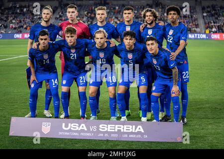 Équipe États-Unis d'Amérique avant un match amical international contre la Serbie, mercredi, 25 janvier 2023, au stade BMO, À Los Angeles, Californie. Banque D'Images