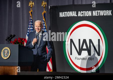 Le président Joe Biden prononce un discours au Dr Martin Luther King Jr. Du National action Network Petit déjeuner, lundi, 16 janvier 2023, à l'hôtel Mayflower de Washington, D.C. (Photo officielle de la Maison Blanche par Adam Schultz) Banque D'Images