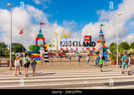 Entrée au parc d'Amsument Legoland à Billund, Danemark. Legoland a ouvert ses portes le 7 juin 1968 et attire environ 2 millions de visiteurs par an. Banque D'Images