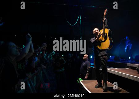Punk celtique américain et de Boston, Dropkick Murphys se produit en direct à Hanovre, en allemagne Banque D'Images