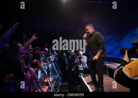 Punk celtique américain et de Boston, Dropkick Murphys se produit en direct à Hanovre, en allemagne Banque D'Images
