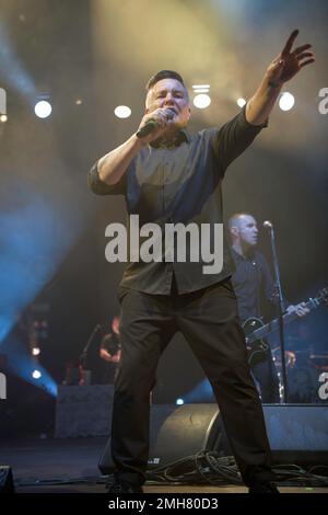 Punk celtique américain et de Boston, Dropkick Murphys se produit en direct à Hanovre, en allemagne Banque D'Images