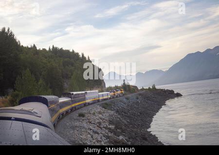 Le Alaska Railroad Coastal Classic s'étend entre Anchorage et Seward, en Alaska. Banque D'Images