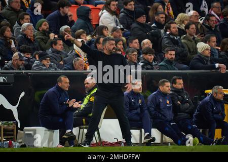 Valence, Espagne. 26th janvier 2023. Gennaro Gattuso entraîneur de Valencia CF vu pendant les quarts de finale de la Copa del Rey entre Valencia CF et Athletic Club au stade Mestalla. Note finale; Valencia CF 1:3 Athletic Club (photo de Vicente Vidal Fernandez/SOPA Images/Sipa USA) crédit: SIPA USA/Alay Live News Banque D'Images