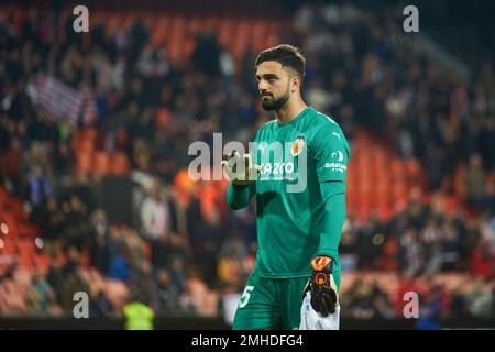 Valence, Espagne. 26th janvier 2023. Giorgi Mamardashvili de Valencia CF vu pendant les quarts de finale de la Copa del Rey entre Valencia CF et Athletic Club au stade Mestalla. Note finale; Valencia CF 1:3 Athletic Club (photo de Vicente Vidal Fernandez/SOPA Images/Sipa USA) crédit: SIPA USA/Alay Live News Banque D'Images