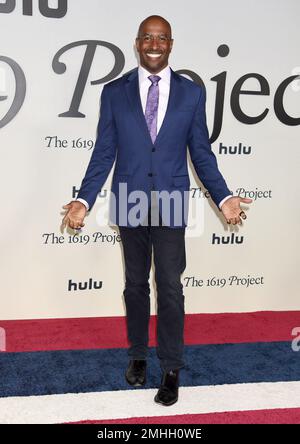 Los Angeles, États-Unis. 26th janvier 2023. Van Jones arrive à la première du « projet 1619 » de Hulu à Los Angeles, qui s'est tenue au musée Academy of Motion Pictures à Los Angeles, en Californie, sur 26 janvier 2023. © Janet Gough / AFF-USA.COM Credit: AFF/Alamy Live News Banque D'Images