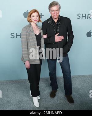 Los Angeles, États-Unis. 26th janvier 2023. (G-D) Rosie McDonald et Christopher McDonald arrivent à la première RÉTRÉCIE d'Apple TV qui s'est tenue à la Guilde des directeurs d'Amérique à Los Angeles, CA, jeudi, ?26 janvier 2023. (Photo par Sthanlee B. Mirador/Sipa USA) crédit: SIPA USA/Alay Live News Banque D'Images