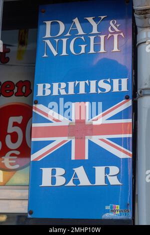 Panneau du bar britannique à Benidorm, Espagne Banque D'Images