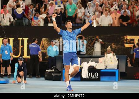 Novak Djokovic, de Serbie, célèbre la défaite de Tommy Paul of, États-Unis. , . Au Rod laver Arena, Melbourne, Australie, le 27 janvier 2023. Photo de Peter Dovgan. Utilisation éditoriale uniquement, licence requise pour une utilisation commerciale. Aucune utilisation dans les Paris, les jeux ou les publications d'un seul club/ligue/joueur. Crédit : UK Sports pics Ltd/Alay Live News Banque D'Images