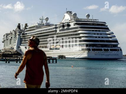 BONAIRE - Un bateau de croisière sur Bonaire. Bonaire est une île néerlandaise située dans la partie des Caraïbes des pays-Bas et appartient aux îles ABC des Petites Antilles. ANP REMKO DE WAAL pays-bas Out - belgique Out Credit: ANP/Alay Live News Banque D'Images