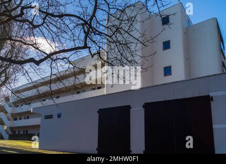 Lawn Road Flats, connu sous le nom de bâtiment Isokon, par Wells Coates, 1934, Belsize Park, Londres Banque D'Images