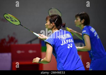 Jakarta, Indonésie. 27th janvier 2023. Fukushima Yuki (L)/Hirota Sayaka du Japon concourent lors du double quart-finale des femmes contre Tanisha Crasto/Ashwini Ponnappa de l'Inde au tournoi de badminton Indonesia Masters 2023 à Jakarta, Indonésie, le 27 janvier 2023. Credit: Xu Qin/Xinhua/Alamy Live News Banque D'Images