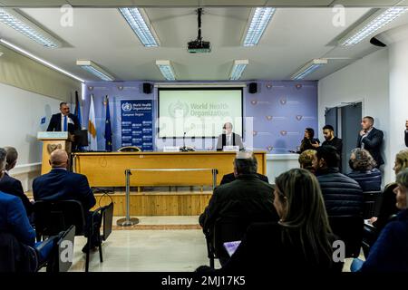 Nicosie, Chypre. 27th janvier 2023. Le ministre de la Santé, Michalis Hadjipantela, prend la parole au cours de l'événement, à Nicosie (Chypre), le 27 janvier 2023. La signature d'un accord entre le ministère de la Santé, représenté par le ministre de la Santé, M. Michalis Hadjipantela, Et l'Organisation mondiale de la santé, représentée par le Directeur régional DE L'OMS, Dr. Hans Henri P. Kluge, pour l'ouverture d'un bureau de pays à Larnaka, a lieu aujourd'hui au Ministère de la Santé. (Photo de Kostas Pikoulas/Sipa USA) crédit: SIPA USA/Alay Live News Banque D'Images