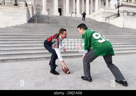 Seattle Seahawks vs. San Francisco 49ers. NFL Game. American Football  League match. Silhouette of professional player celebrate touch down.  Screen in Stock Photo - Alamy