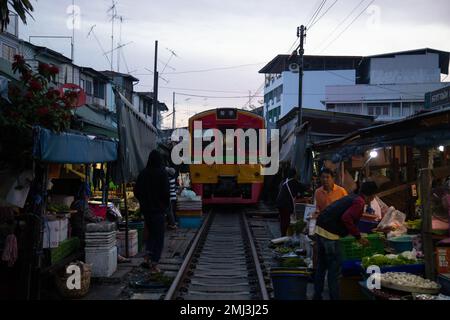 Marché ROM HUP Sunset - Thaïlande Banque D'Images