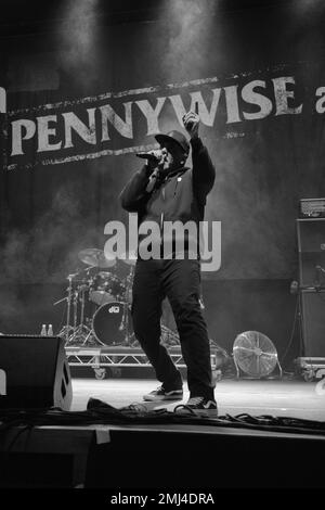 Pennywise, groupe punk de Californie, se produit en direct à Hanovre, en Allemagne, tout en soutenant Dropkick Murphys dans son Europe Tour 2023. Banque D'Images