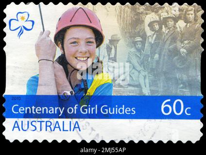 AUSTRALIE - VERS 2010 : un timbre imprimé en AUSTRALIE montre les Guides, édition centenaire, vers 2010 Banque D'Images