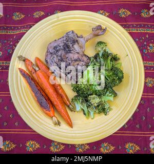 Dîner de confit de canard sur la rivière Bruneau dans l'Idaho avec Far & Away Adventures. Banque D'Images