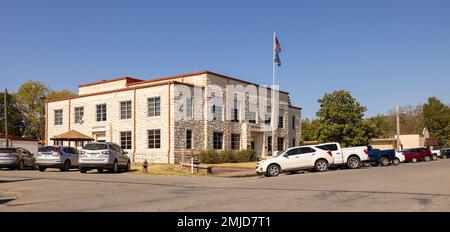 Wilburton, Oklahoma, Etats-Unis - 15 octobre 2022: Le palais de justice du comté de Latimer Banque D'Images