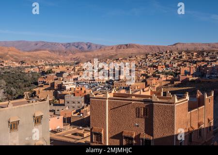 Kasbah dans les montagnes de l'Atlas du Maroc. Patrimoine mondial de l'UNESCO Banque D'Images